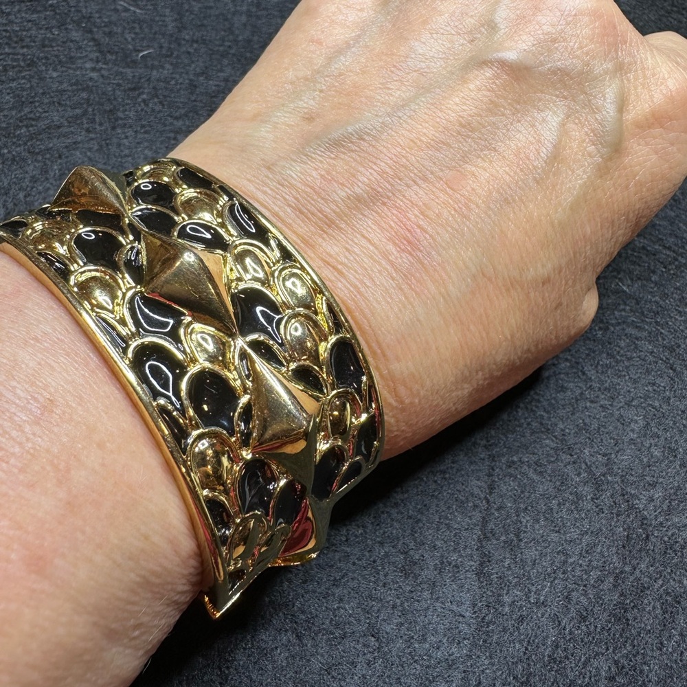 Kara Ross Hinged Magnetic Clamper Bracelet